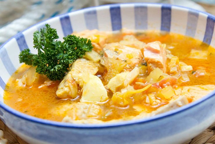 Prato de sopa Rica de Peixe