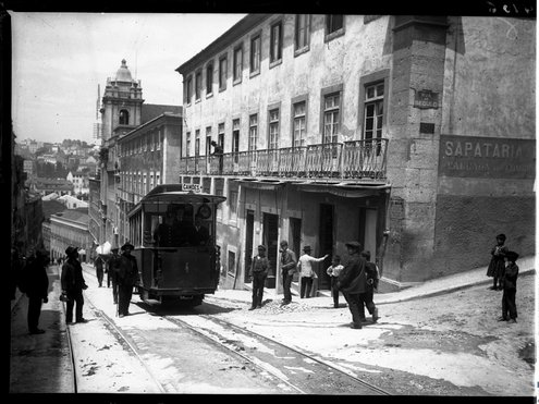 Elevador da Estrela-Camões