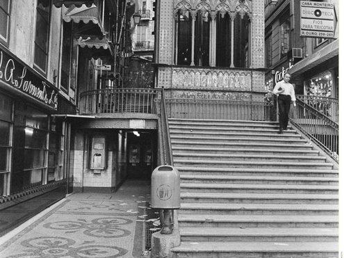 Escadaria do elevador de Santa Justa